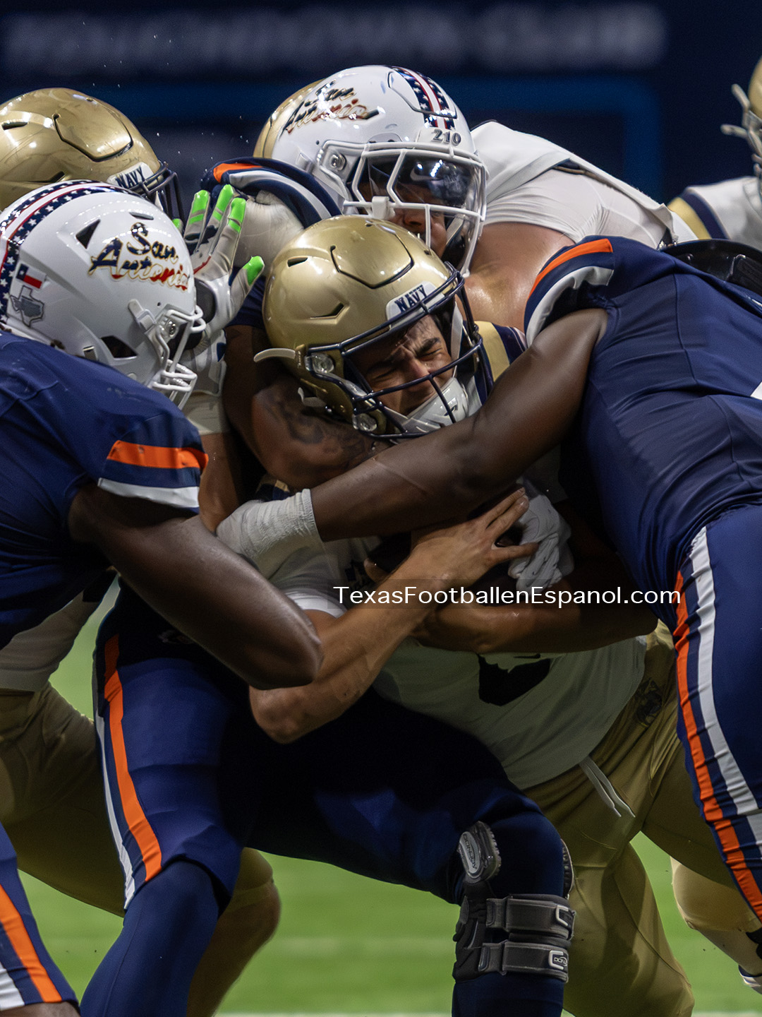 Utsa - Navy Nail Biting game at the Alamodode